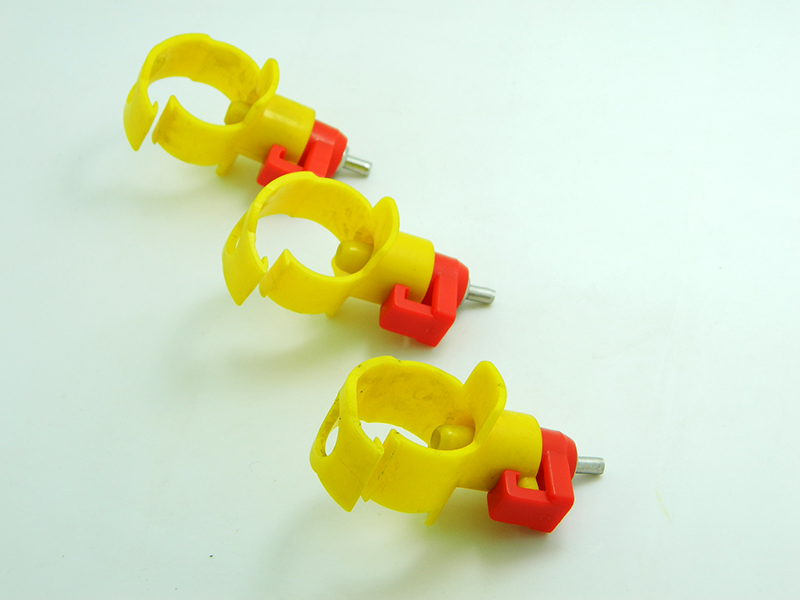 nipple drinker   bebedor de tetina50