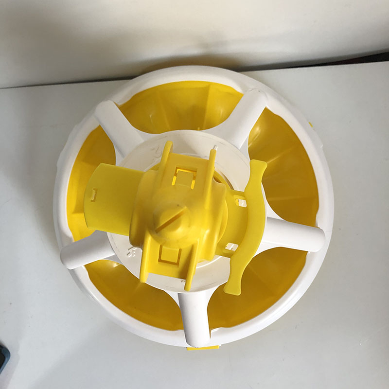 comedero para pollos amarillo (4)